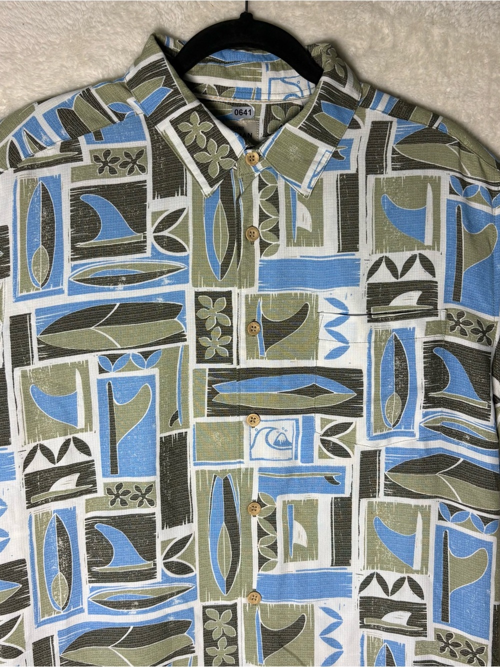 Quicksilver Men's Short-Sleeve Button Shirt in Blue & Olive Print Medium 0641